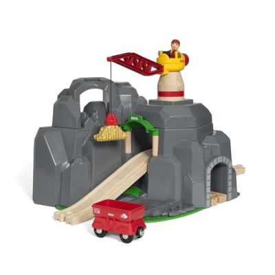 2. BRIO 33889 Crane and Mountain Tunnel p2