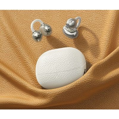 4. Hoco EA5 Duke III Wireless Headphones (White)