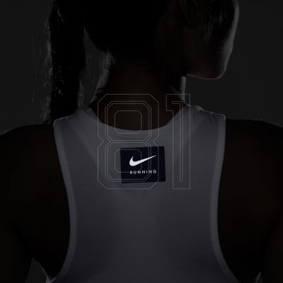 11. Nike Dri-FIT Retro T-shirt W DD5989-100