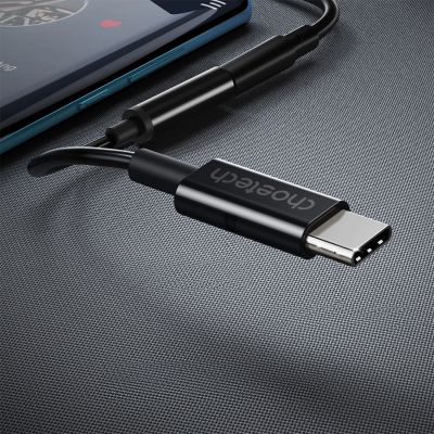 12. Choetech AUX003 USB-C / DC 3.5mm audio adapter - black