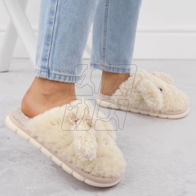 7. Unisoft W 7451 EVE468 sheep house slippers