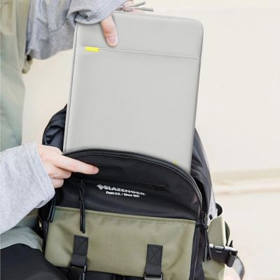 14. Tech-Protect Defender Laptop Bag 15-16" - Gray