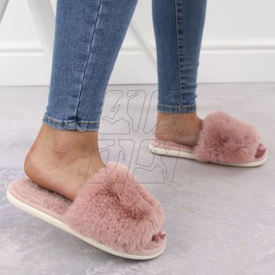 6. Unisoft 6644 W EVE462B fur slippers