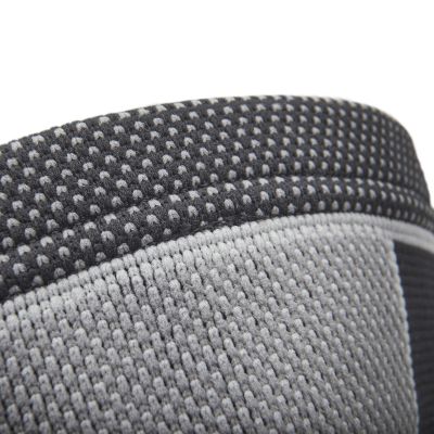 9. adidas S ADSU-12521BK Knee Support