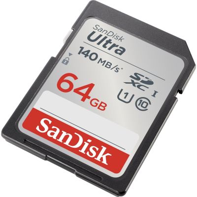 2. 64 GB SanDisk SDXC UHS-I 140 MB/s SD card