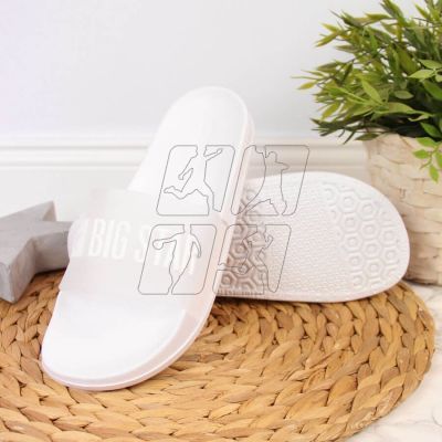 4. White Big Star W FF274A199 pool slippers