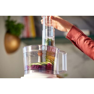22. Philips Daily Collection Compact 700W Food Processor with 16 Functions