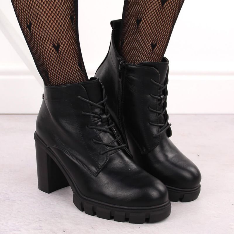 4. Black women's block-heel ankle boots M.Daszyński SA218-8