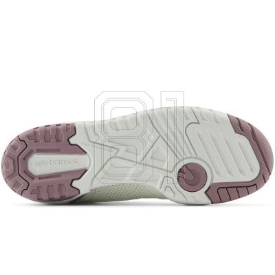4. New Balance W BBW550AK Shoes