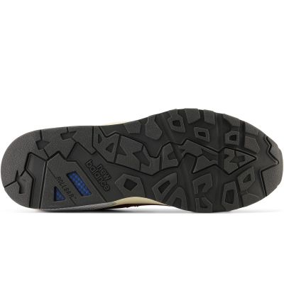 3. New Balance M MT580ECA sports shoes