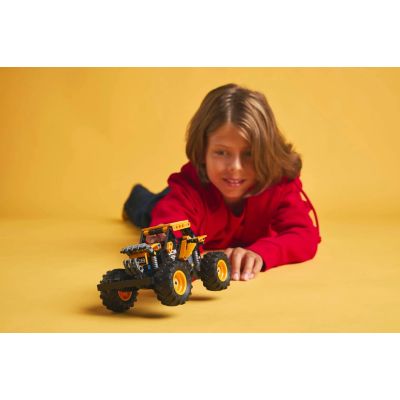 7. LEGO TECHNIC 42199 Monster Jam™ DIGatron™