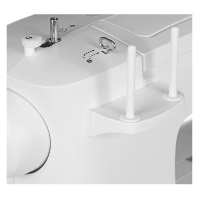 7. Singer M1605 sewing machine