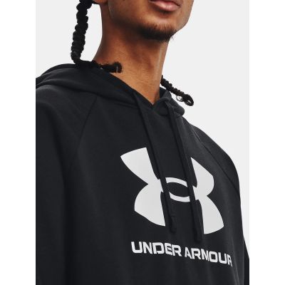 6. Under Armor M 1379758-001 sweatshirt