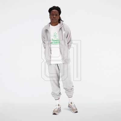 10. New Balance Essentials Stacked Logo Fren BK M MJ31536AG sweatshirt