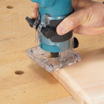 8. MAKITA DRT52Z BATTERY-OPERATED ROUTER WITHOUT BATTERY AND CHARGE
