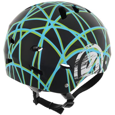 12. SCRATCH RL SKATE HELMET