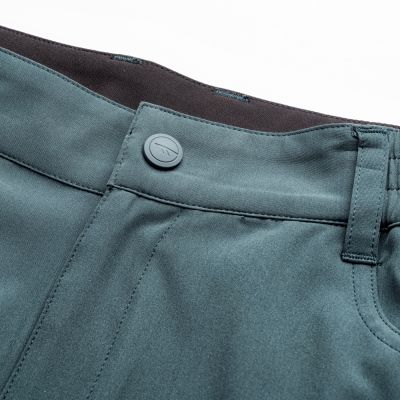 10. Hi-Tec Amilo 1/2 Jrb Jr Shorts