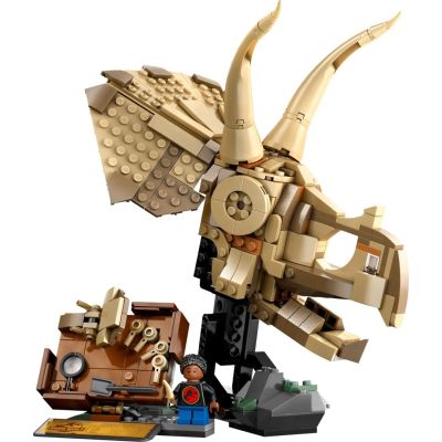 3. LEGO JURASSIC WORLD 76969 Dinosaur Skeletons: Triceratops Skull