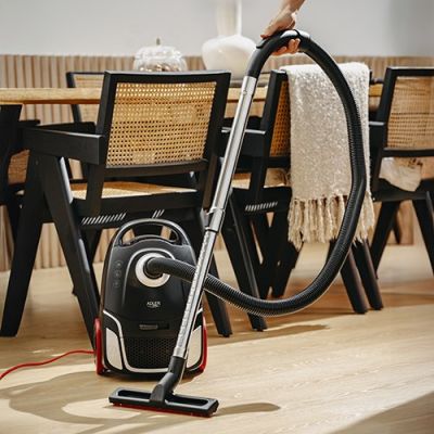24. ADLER AD 7054 vacuum cleaner