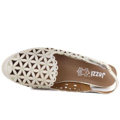 3. Women's low-heeled openwork gold sandals Jezzi ASA222-16
