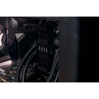 2. KINGSTON FURY Renegade DDR4 32GB 3600MHz CL16 (Kit x2) Black