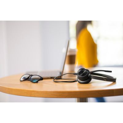 3. Poly Voyager 4320 MS Teams Certified USB-A Headset +BT700 dongle 77Y98AA