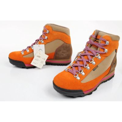 19. Aku Ultralight W 36510184 trekking shoes