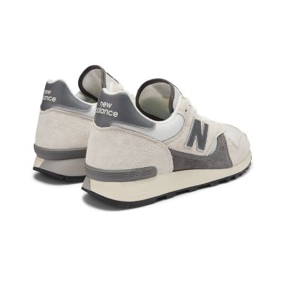 17. New Balance M M475VTA shoes