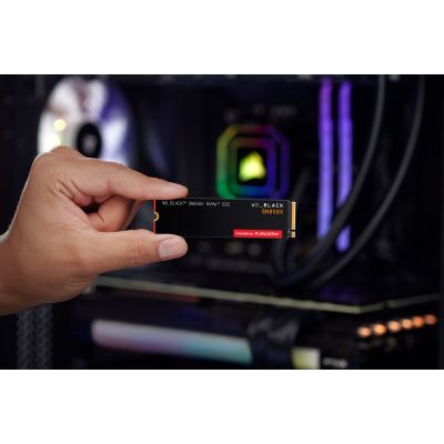 13. WD Black SN850X 8TB M.2 NVMe SSD WDS800T2X0E
