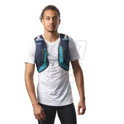 3. Salomon Active Skin 12 Set backpack C21777