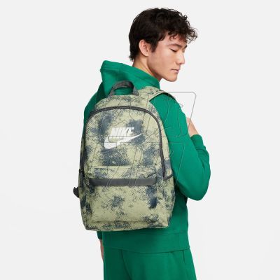 3. Nike Heritage backpack FN0783-371