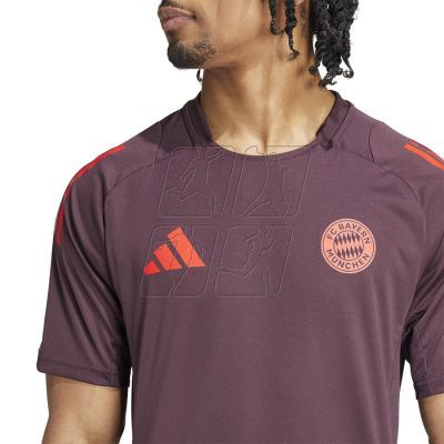 5. Adidas FC Bayern Training JSY M IS9935 T-shirt