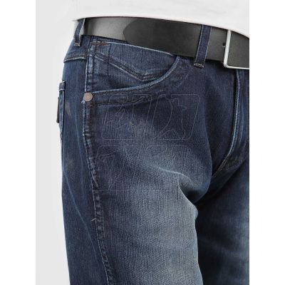 4. Wrangler® Greensboro Modern Regular W15QEE77T