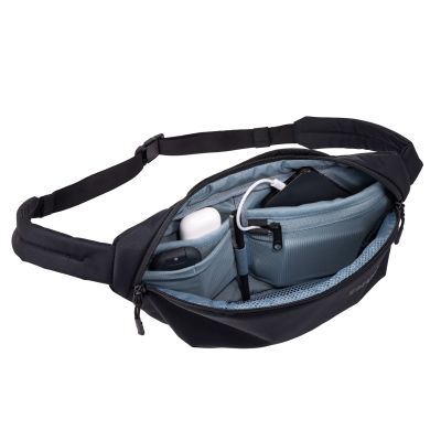 10. Thule Subterra 2 Shoulder Bag Black