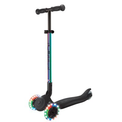 3. PRIMO FOLDABLE LIGHTS 3-Wheel Scooter (432-401-4)