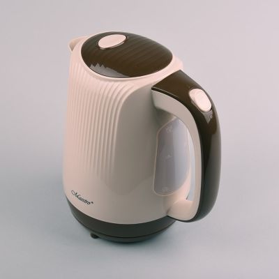 3. Electric kettle 1.7l 2200W MR-042-BEIGE MAESTRO