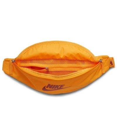 3. Nike Heritage Waistpack DB0490-717