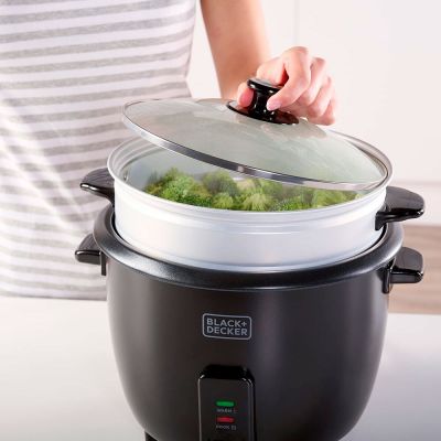 8. Black+Decker BXRC1800E rice cooker