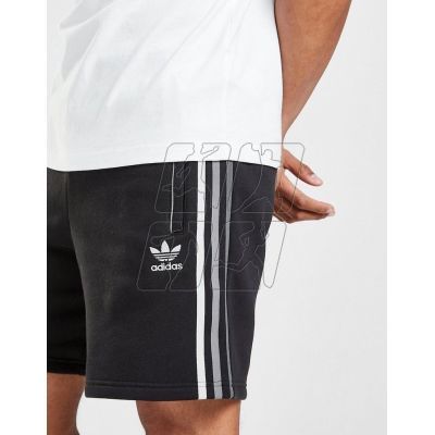 4. Adidas originals Multi Short M HB5904 shorts