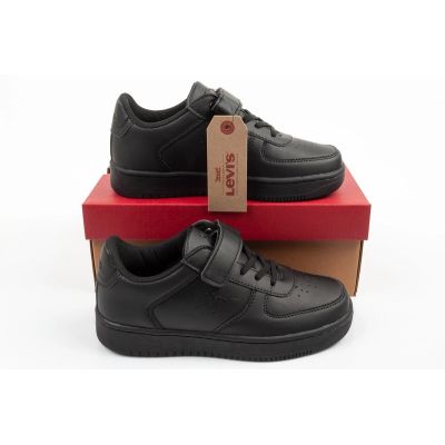 8. Levi's Union SE black youth sports shoes with velcro