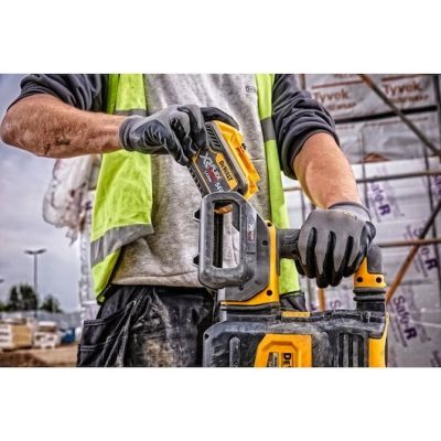 8. XR FLEXVOLT 18V/54V Battery DEWALT DCB548