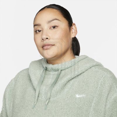 8. Nike Therma-FIT sweatshirt W DD6470-357