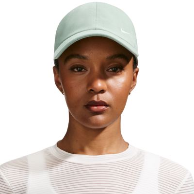 7. Nike Club Cap Green FZ5698 007