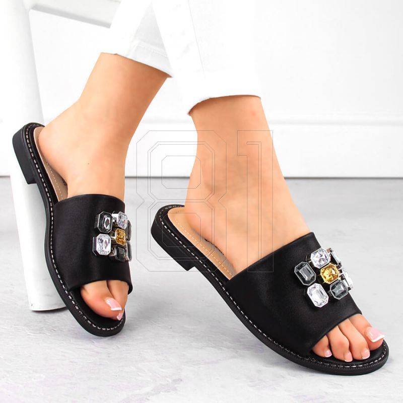 2. Flip-flops with rhinestones S.Barski W OLI262A, black