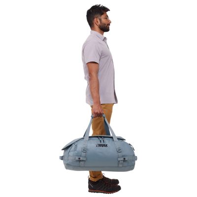 10. Thule Chasm TDSD302 Pond Gray Sports Bag 40L Polyester Gray
