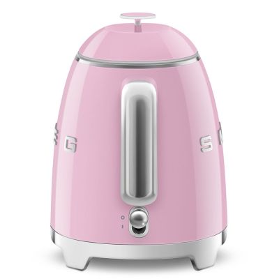 8. SMEG Kettle (KLF05PKEU) mini 0.8L pink