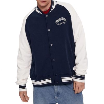 2. Tommy Jeans Varsity M DM0DM18400 sweatshirt