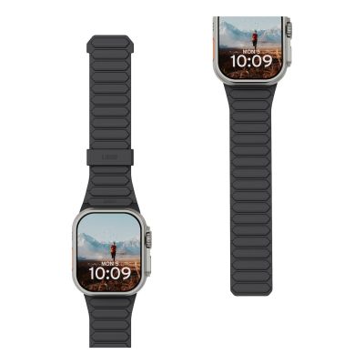 3. UAG Pathfinder – reversible silicone magnetic band for Apple Watch Series 4–6 & SE 1–3, 44 mm / Series 7–9, 45 mm / Series 10–11, 46 mm / Ultra 1–3, 49 mm (Ash/Lava)
