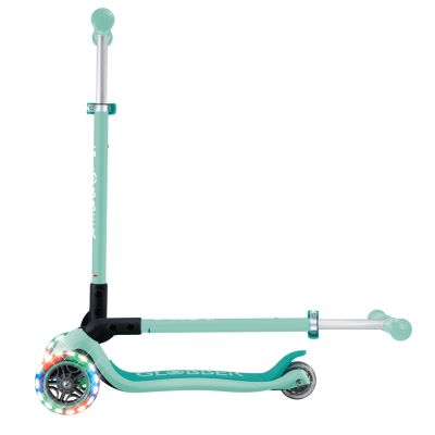 13. PRIMO FOLDABLE LIGHTS 3-Wheel Scooter (432-611-4)
