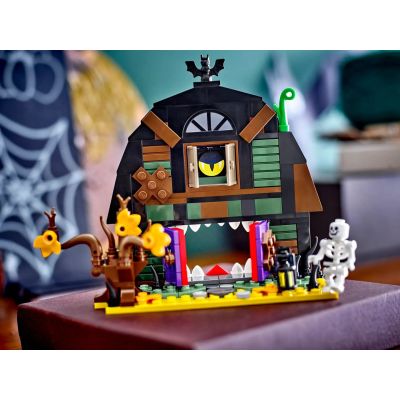 4. LEGO 40721 Halloween Barn